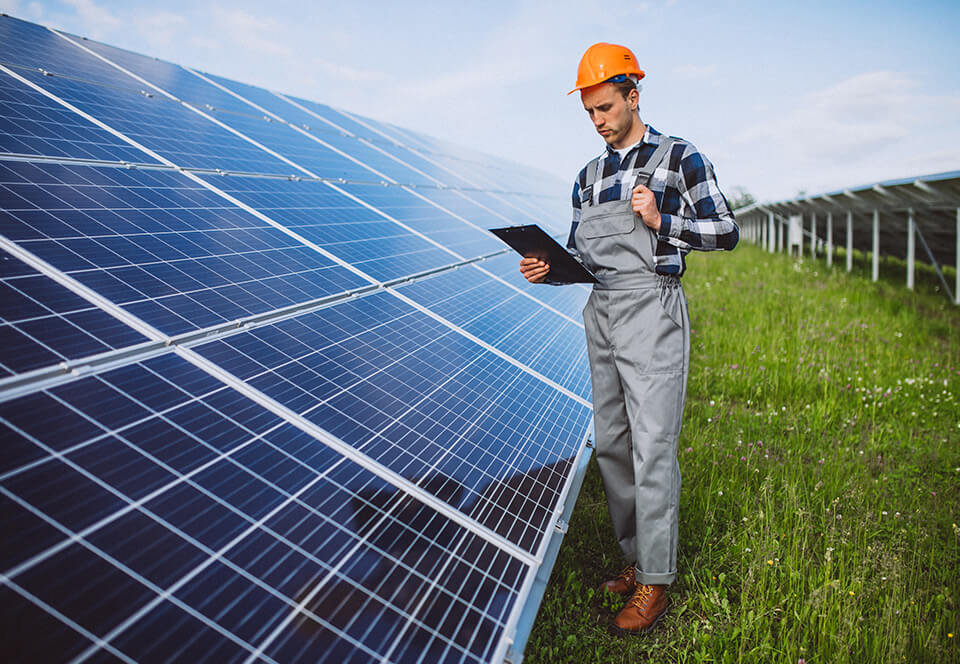 You are currently viewing 10 REASONS WHY SOLAR ENERGY SHOULD BE EVERY HOMEOWNER’S NEXT INVESTMENT